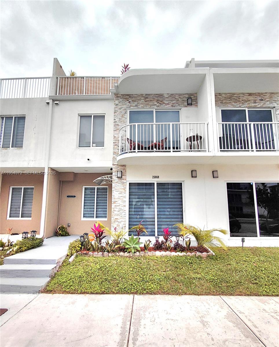 PARADISE GARDENS - Residential