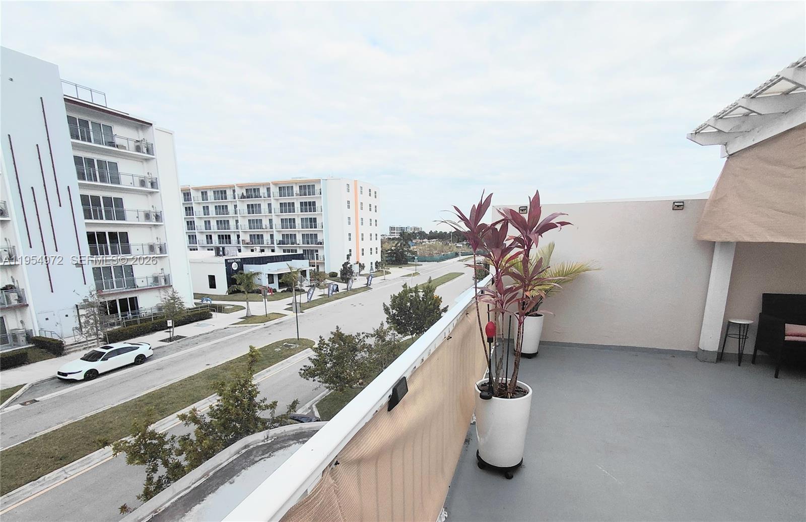 PARADISE GARDENS - Residential