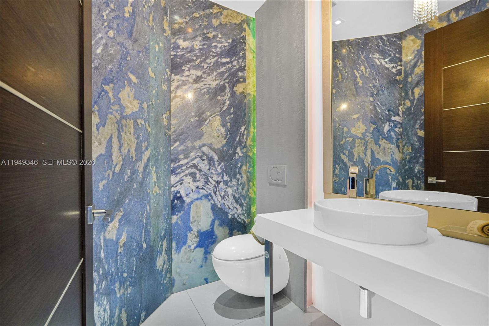 TRUMP HOLLYWOOD - Residential