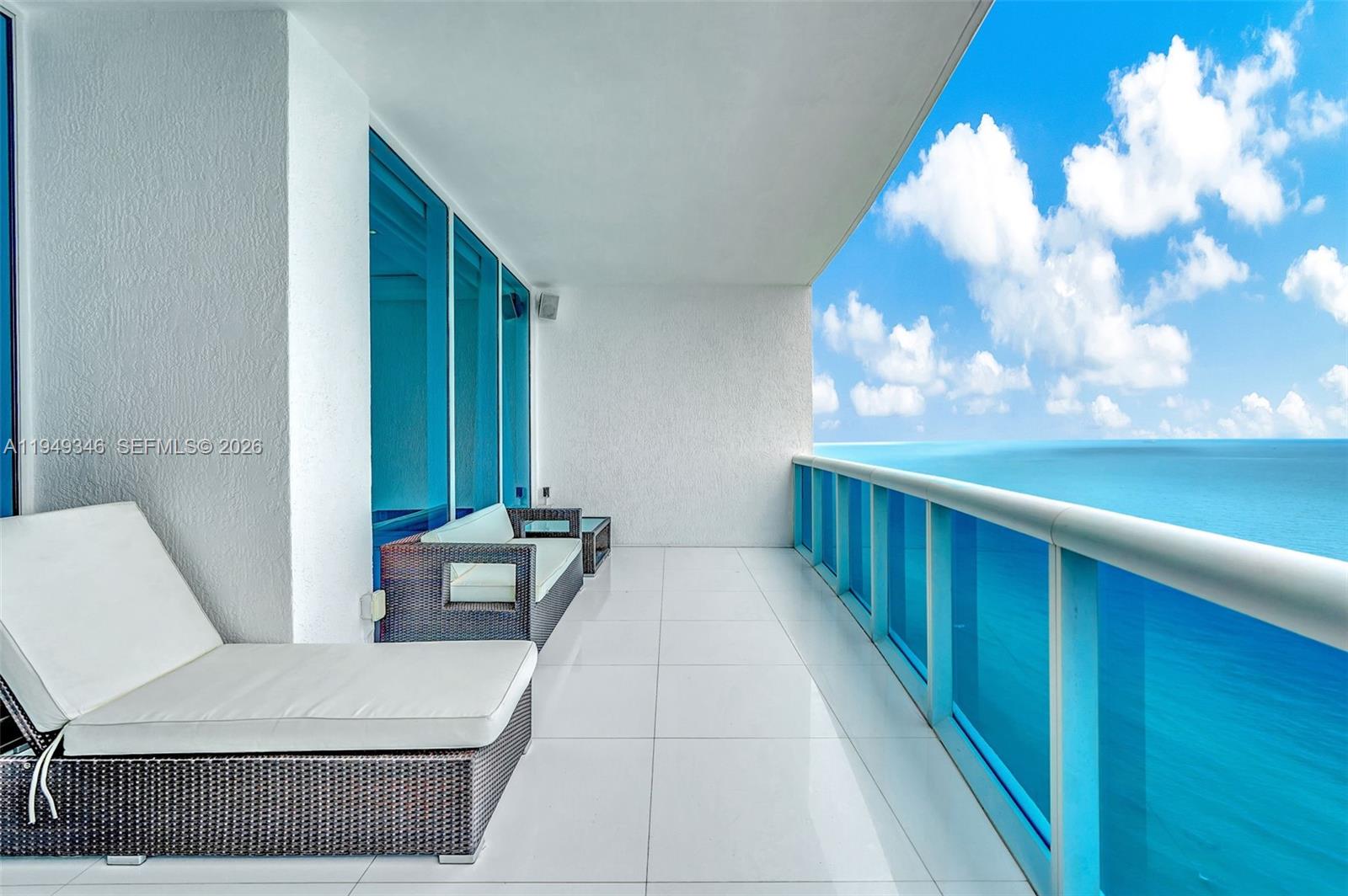 TRUMP HOLLYWOOD - Residential