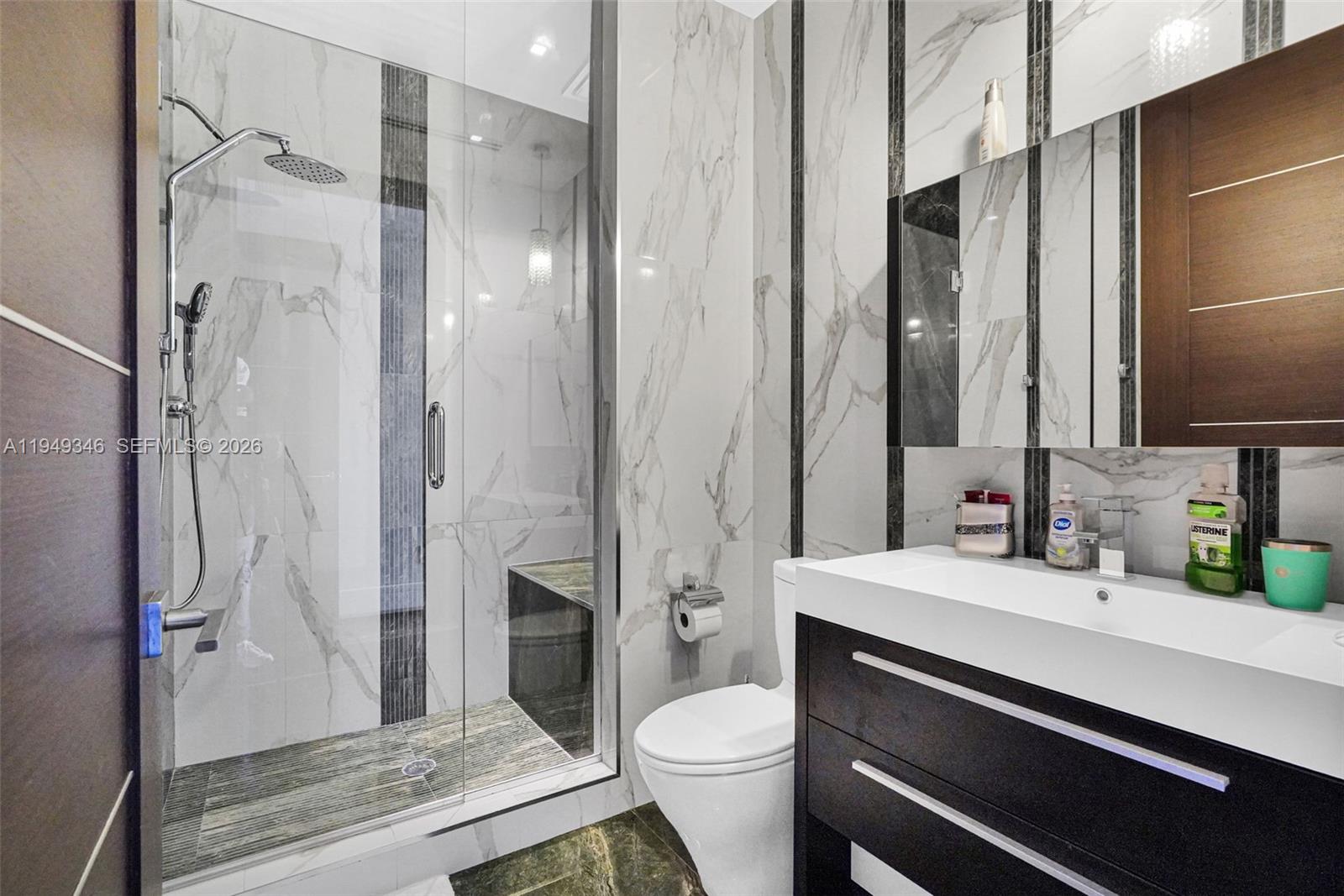 TRUMP HOLLYWOOD - Residential