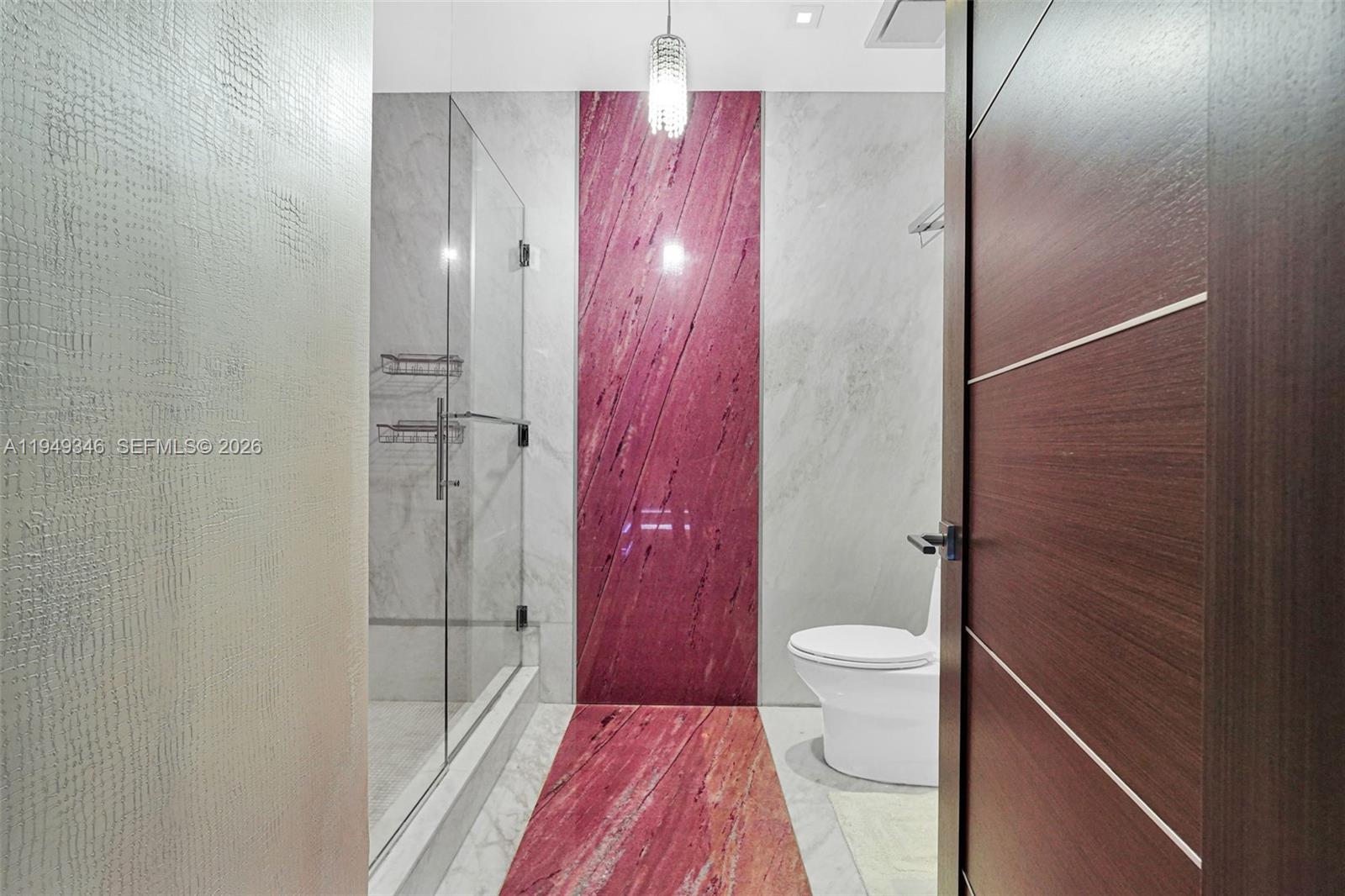 TRUMP HOLLYWOOD - Residential