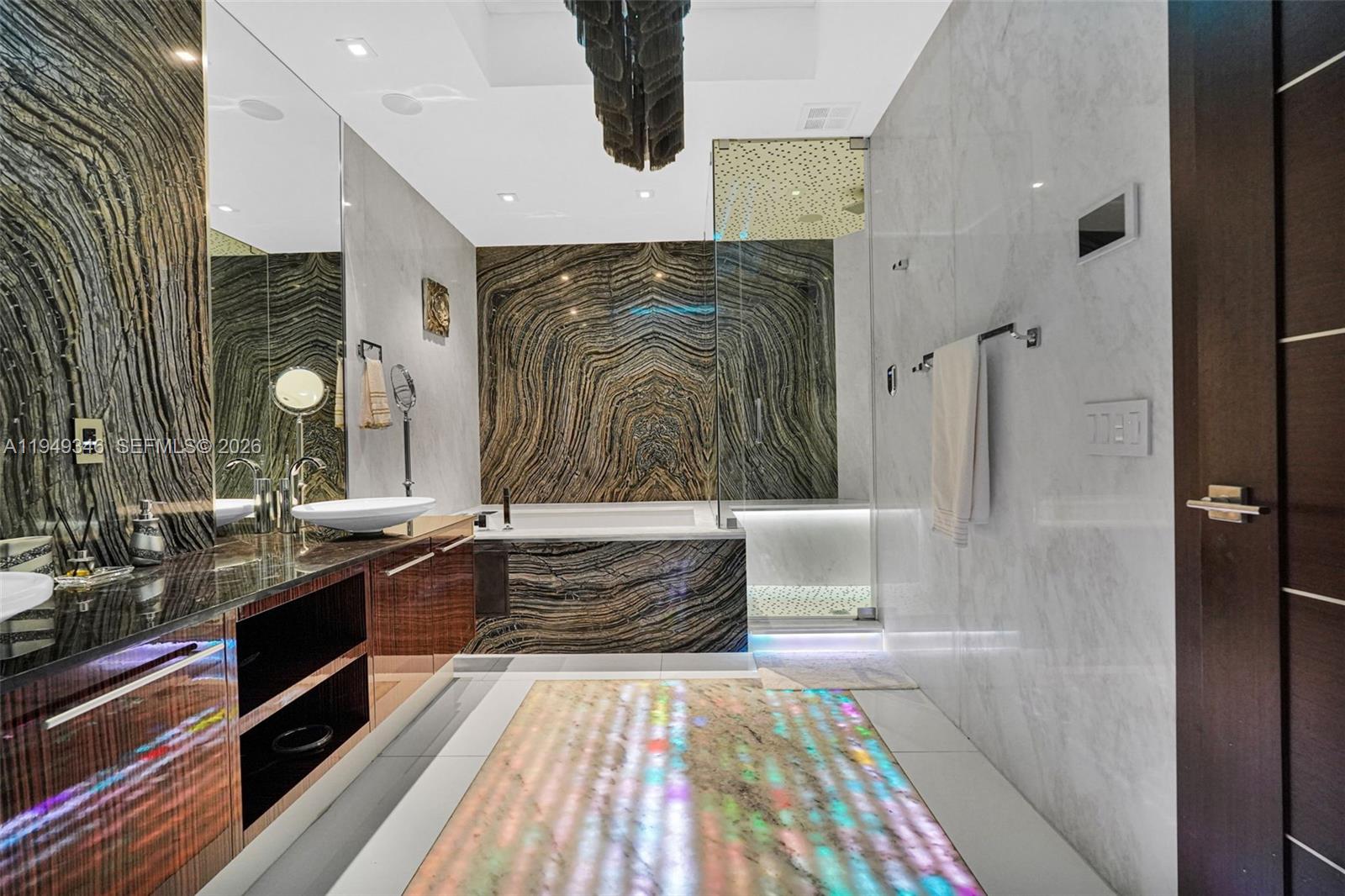 TRUMP HOLLYWOOD - Residential