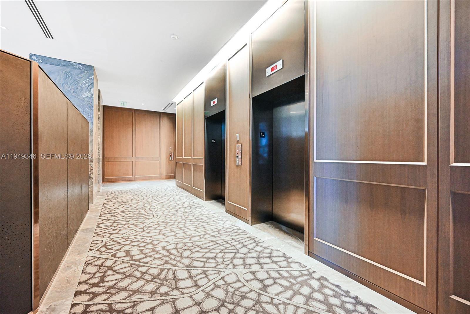 TRUMP HOLLYWOOD - Residential