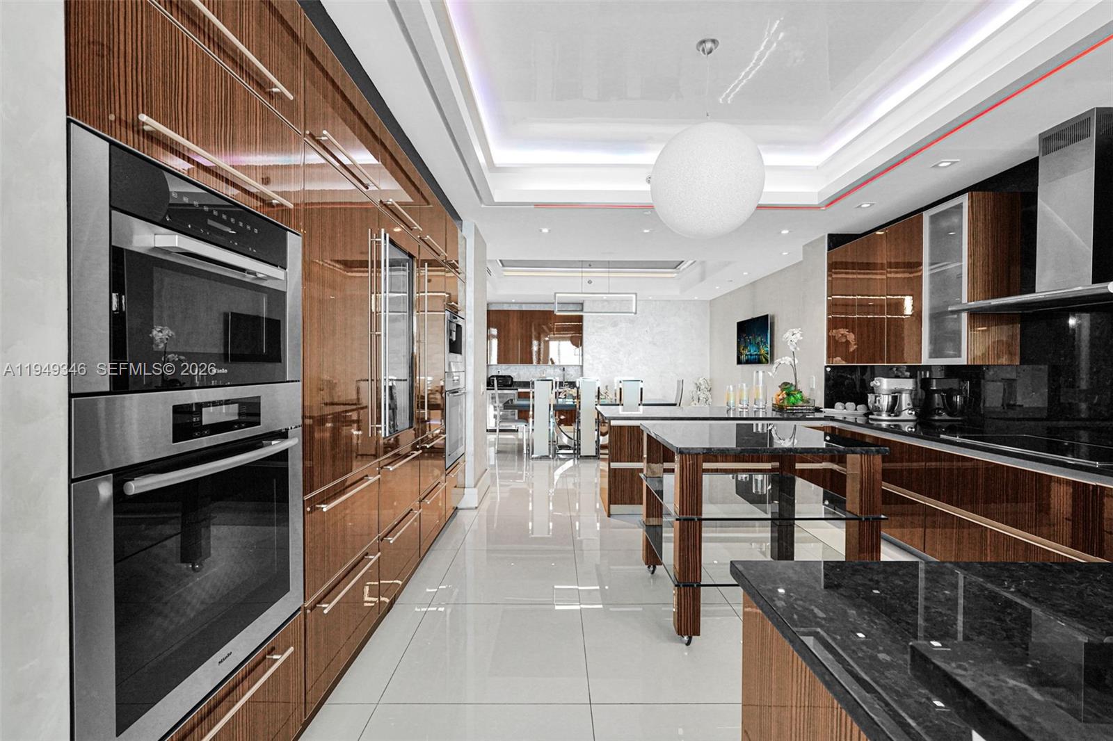 TRUMP HOLLYWOOD - Residential