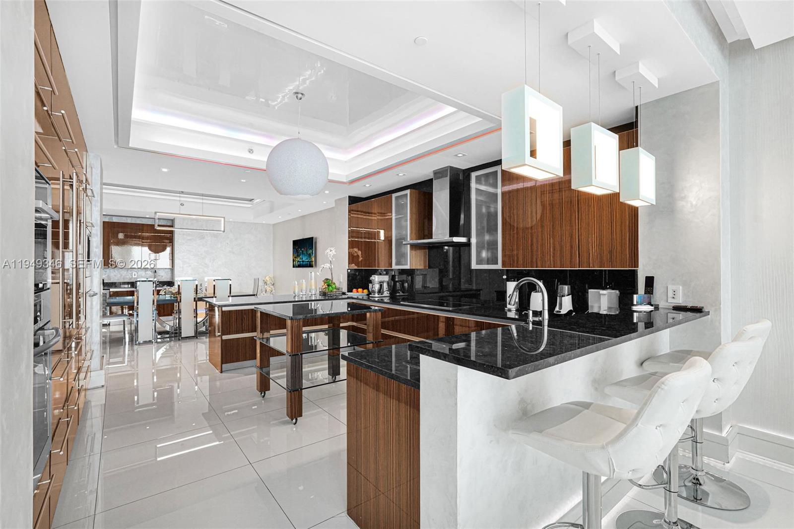 TRUMP HOLLYWOOD - Residential