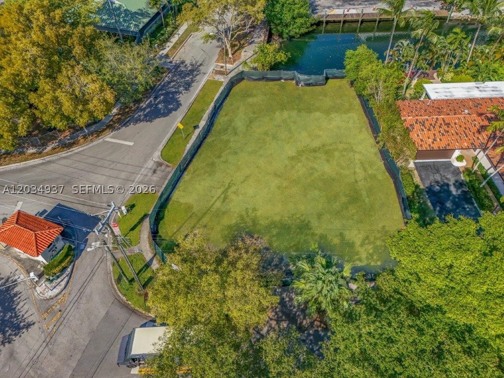 1805 Ixora Rd
