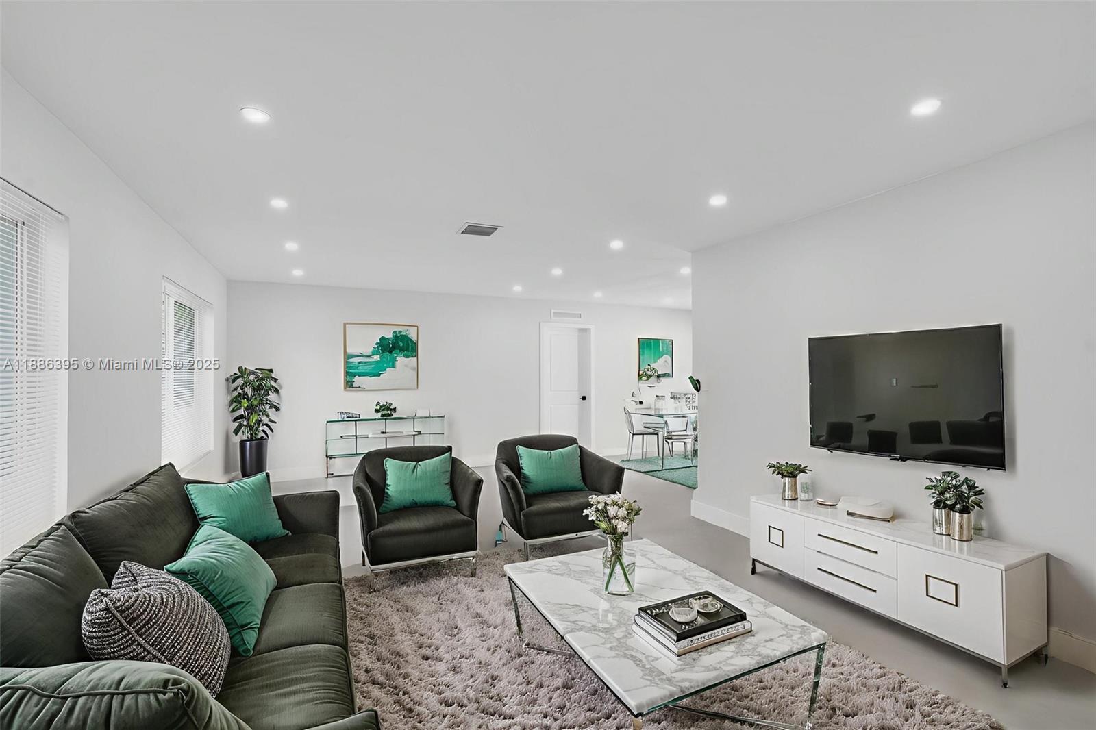 PLANTATION PARK LAKESITES - Residential