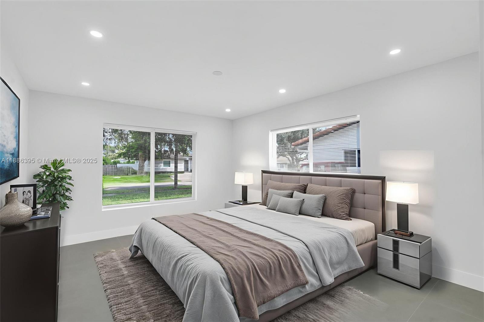 PLANTATION PARK LAKESITES - Residential