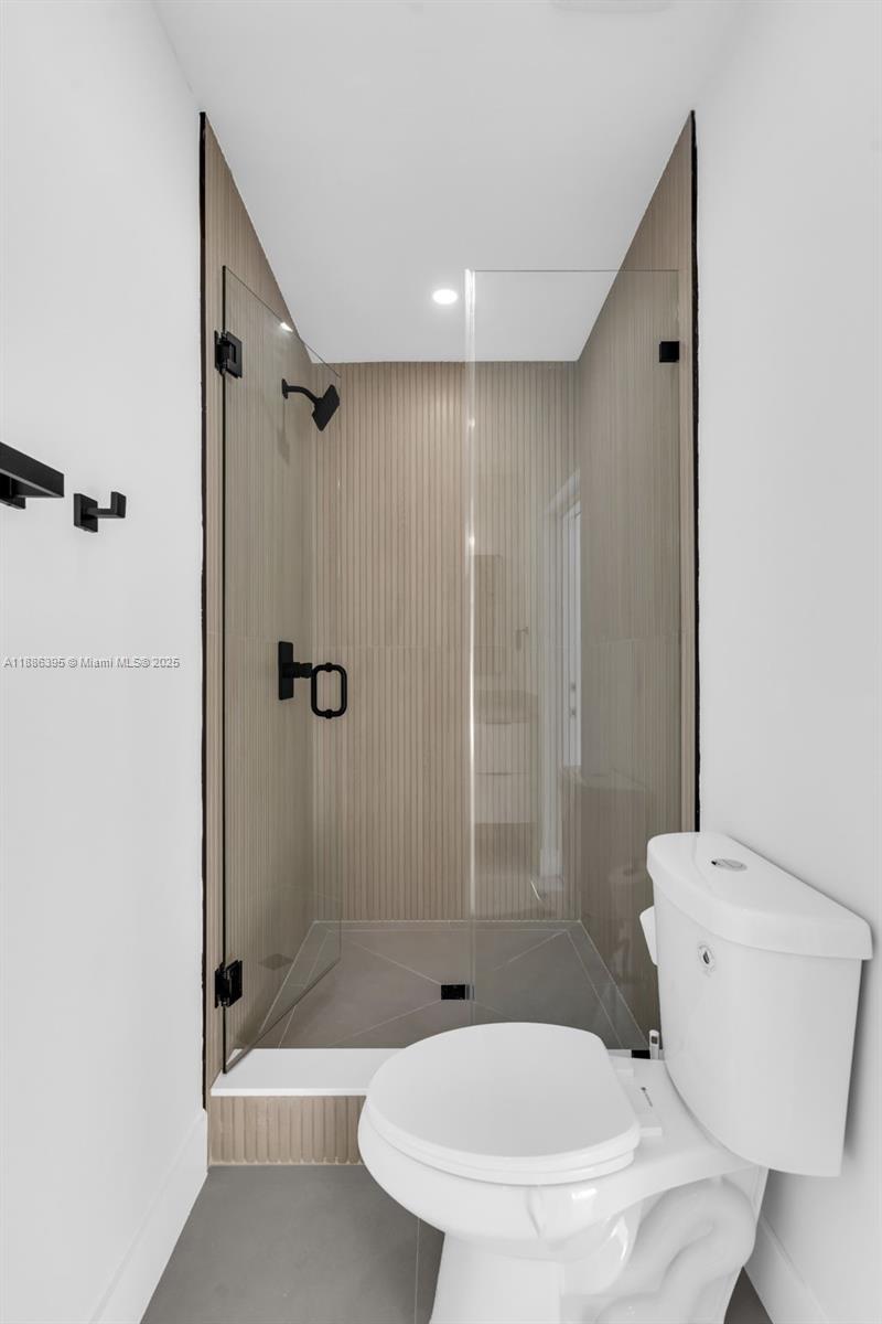 PLANTATION PARK LAKESITES - Residential