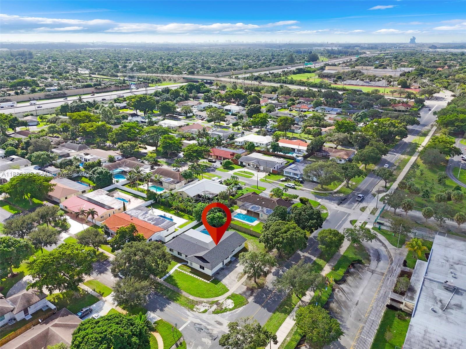 PLANTATION PARK LAKESITES - Residential