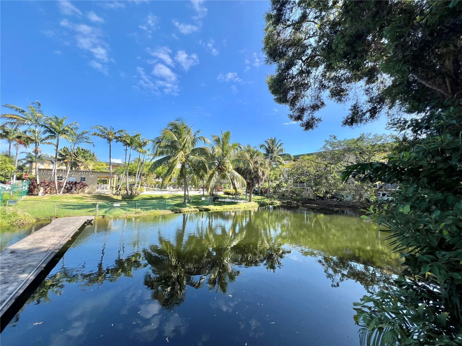 LAKEWOOD VILLAS CONDO - Residential Lease