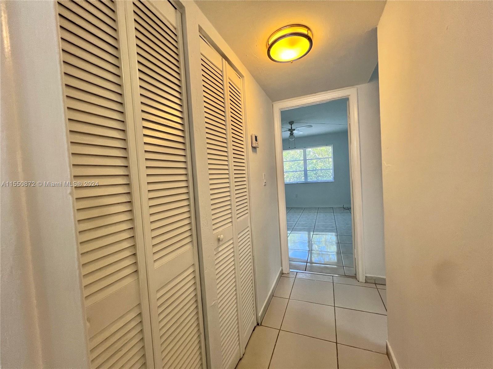 LAKEWOOD VILLAS CONDO - Residential Lease