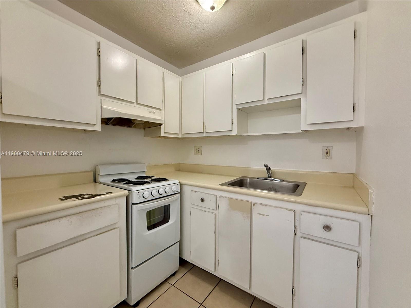 LUDLAM GARDENS CONDO - Residential