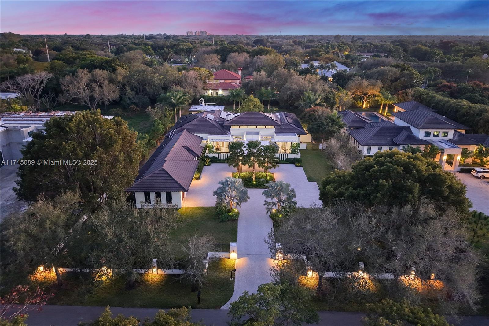 WILLOU HILL - Residential