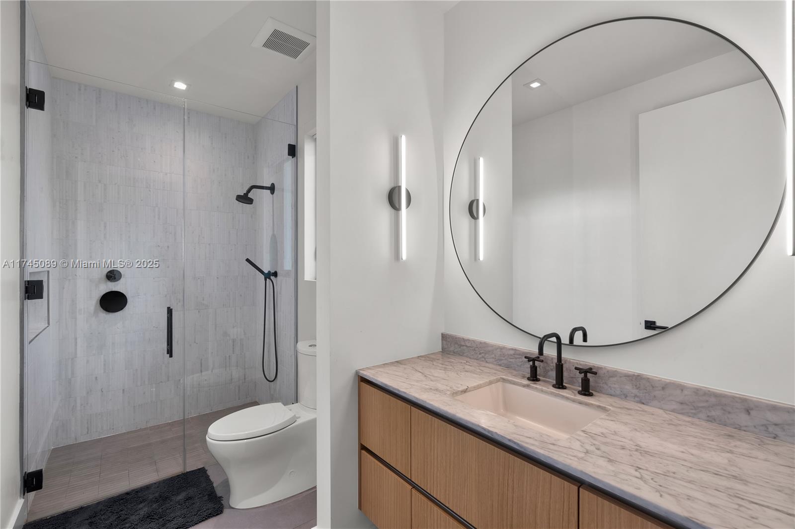 WILLOU HILL - Residential