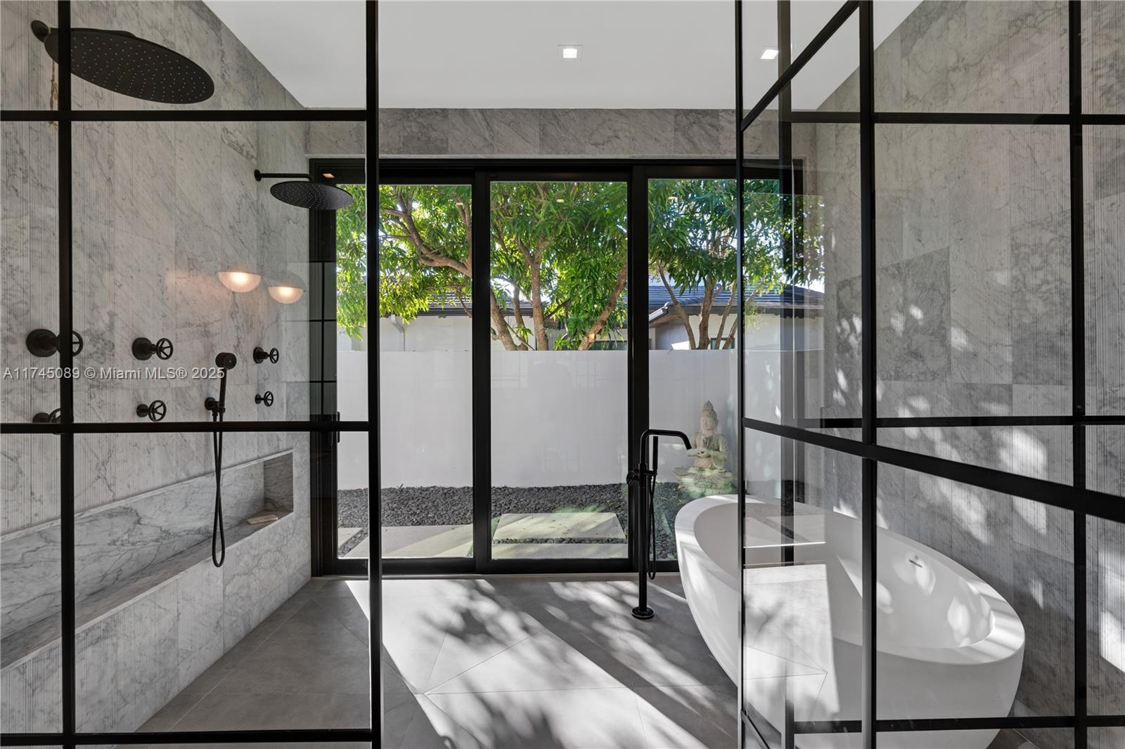 WILLOU HILL - Residential