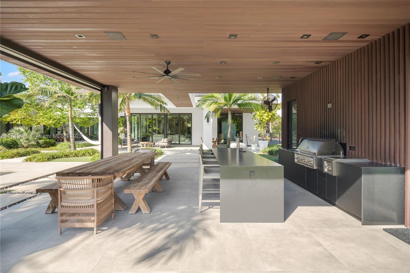 WILLOU HILL - Residential