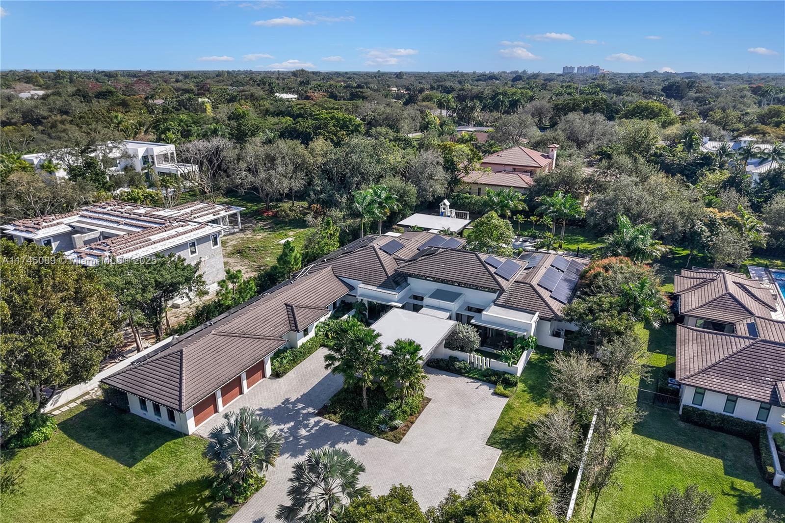 WILLOU HILL - Residential