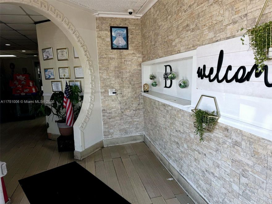 Business Opportunity, Catering, on main avenue, meals for Banquet Hall, Wedding, Quinceañeras, Private Invents, Paellas, also excellent for use as a commercial Kitchen. Including Adult Daycare Contracts.