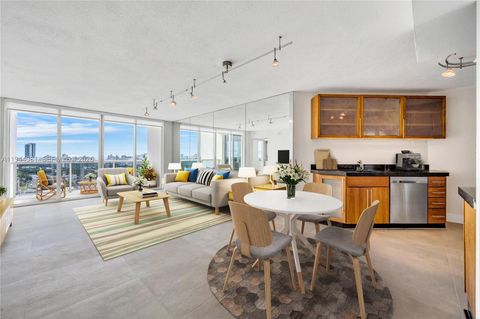 1800 Sunset Harbour Dr 1815 Miami Beach FL 33139