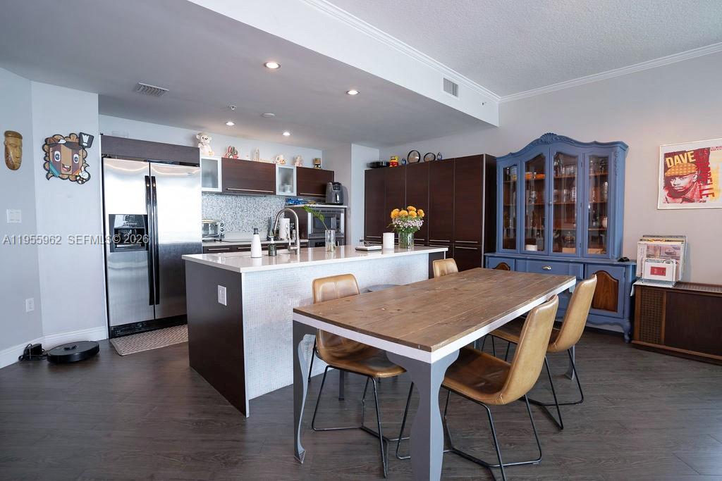 QUANTUM ON THE BAY CONDO - Residential