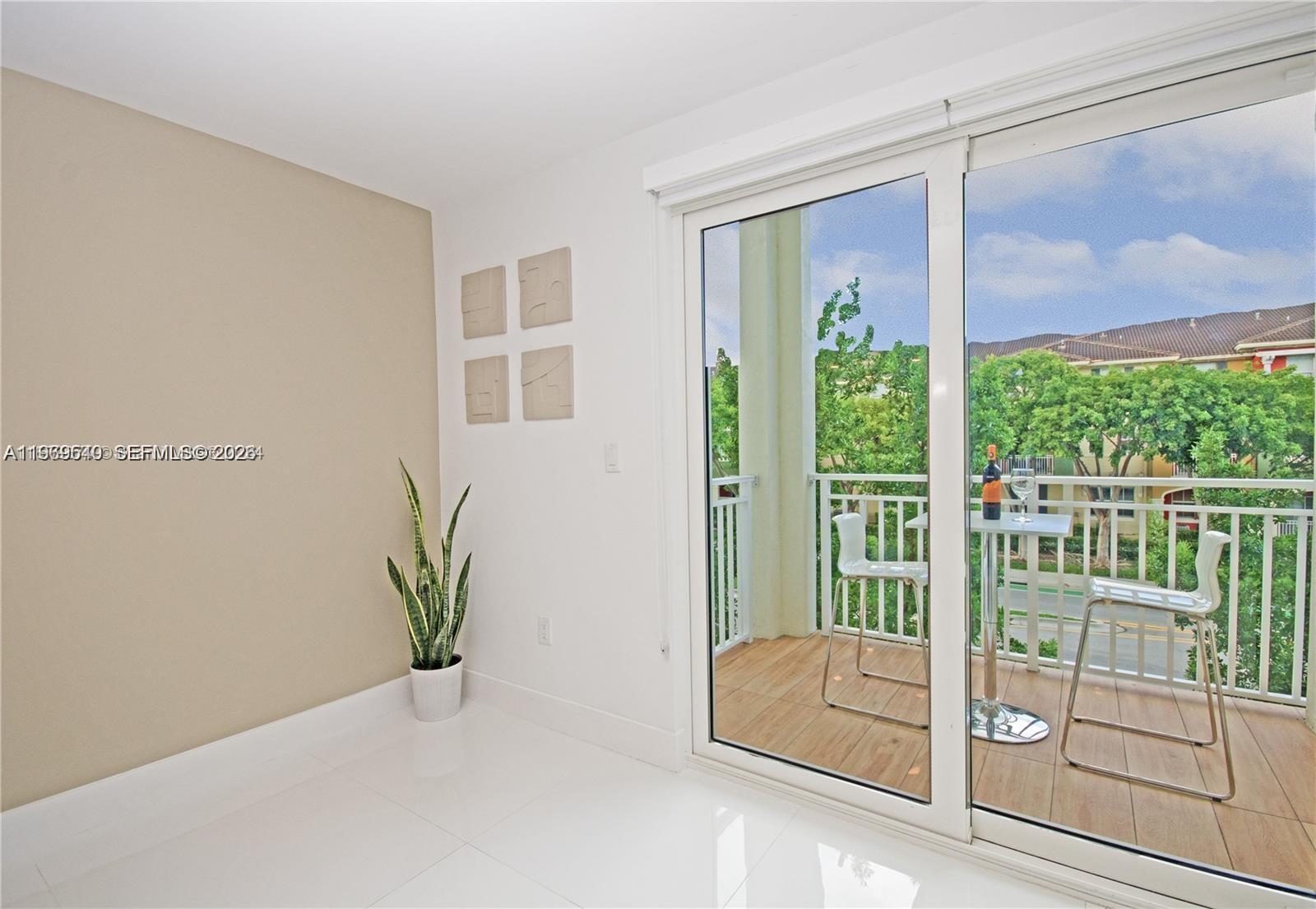 ISLANDS AT DORAL 1ST ADDI - Residential Lease