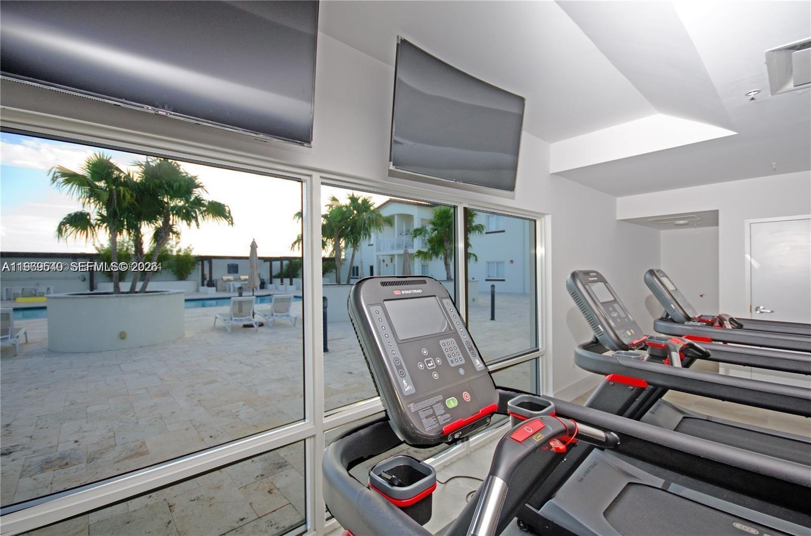 ISLANDS AT DORAL 1ST ADDI - Residential Lease