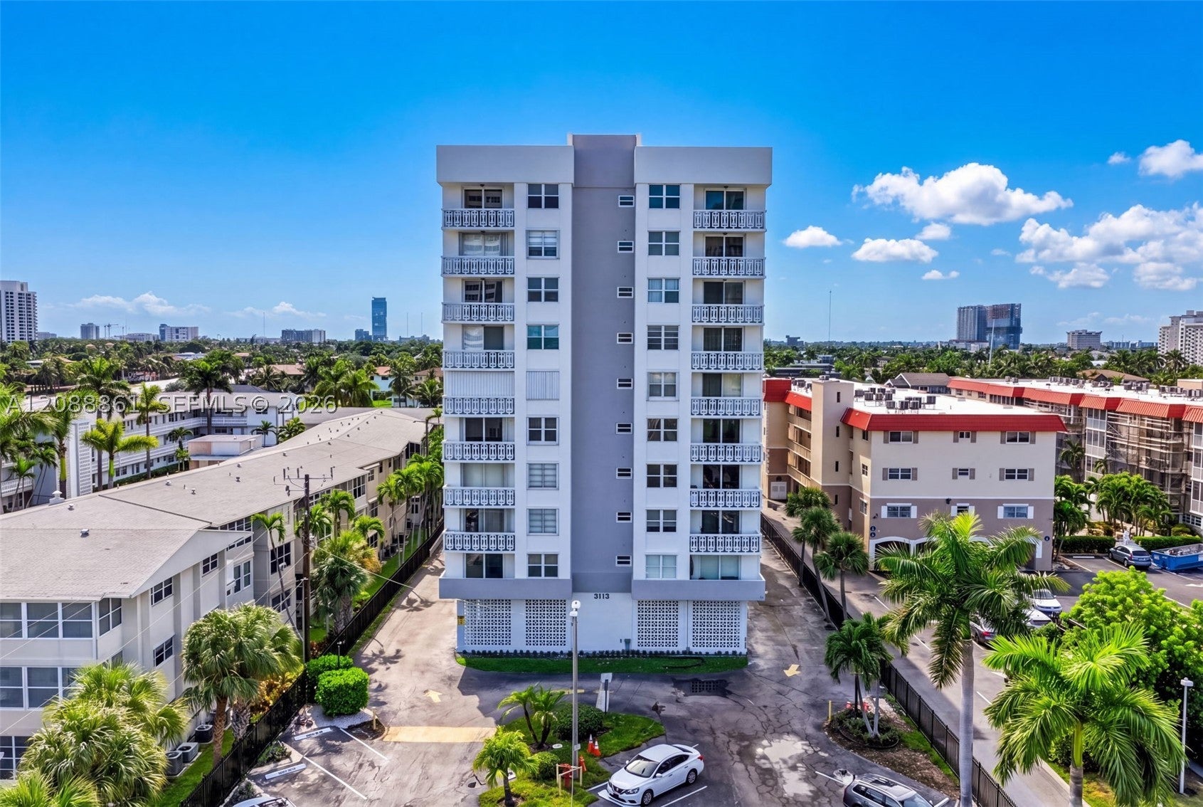 3113 S Ocean Dr 510