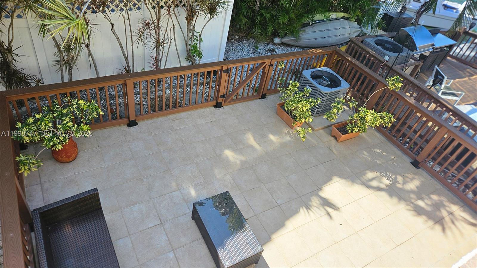 LEEWARD POINT CONDO - Residential Lease