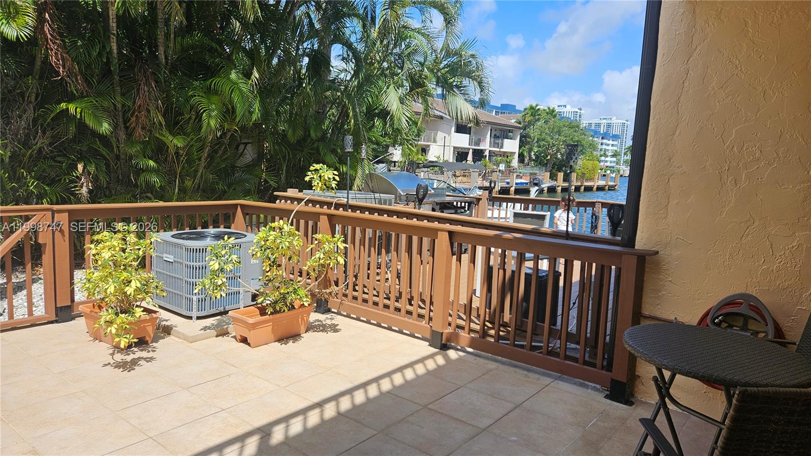 LEEWARD POINT CONDO - Residential Lease