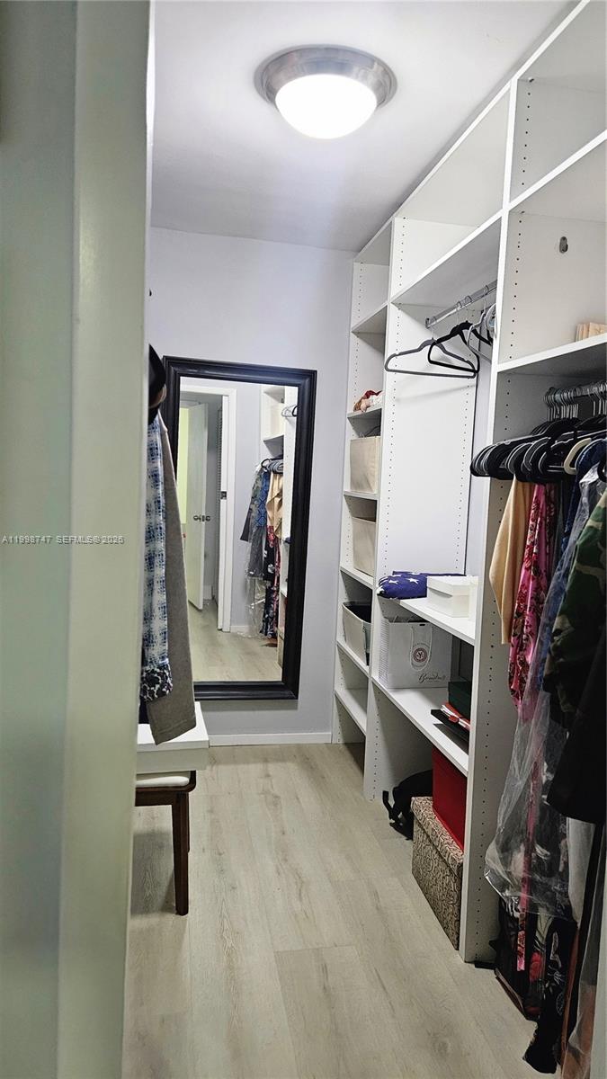 LEEWARD POINT CONDO - Residential Lease