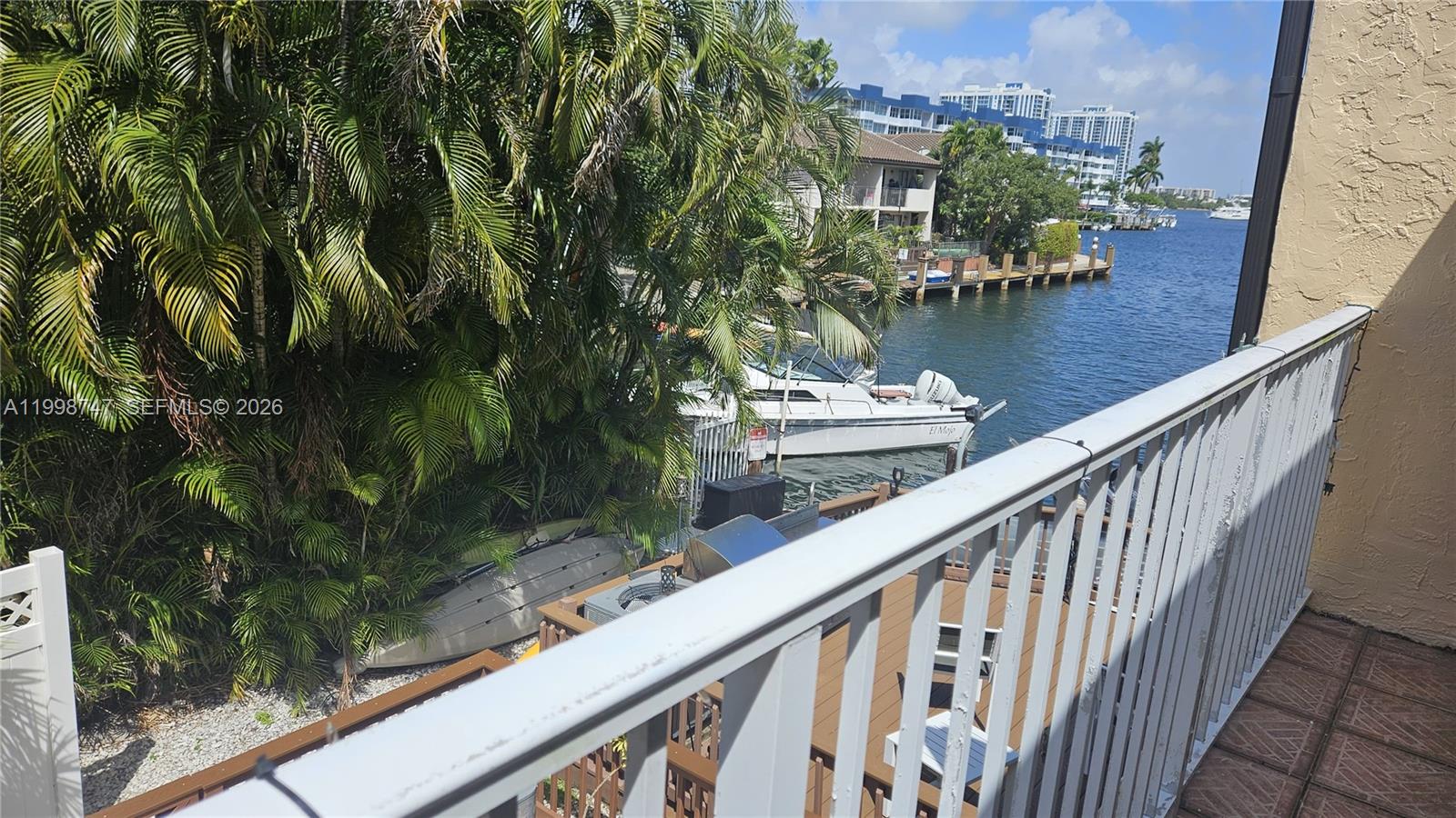 LEEWARD POINT CONDO - Residential Lease