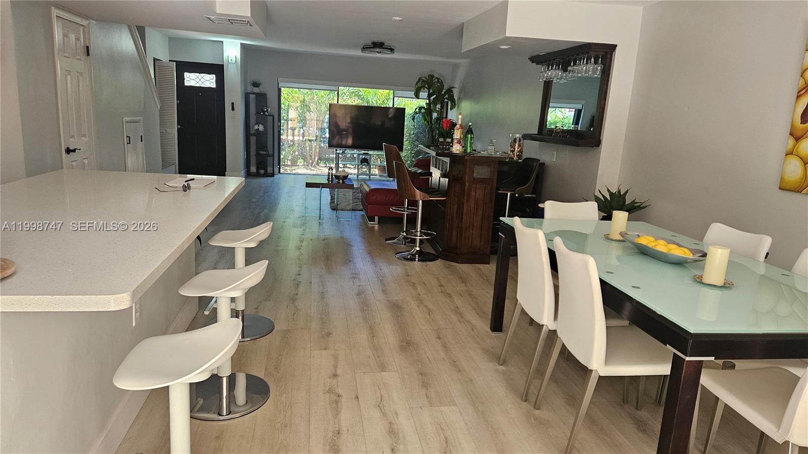 LEEWARD POINT CONDO - Residential Lease