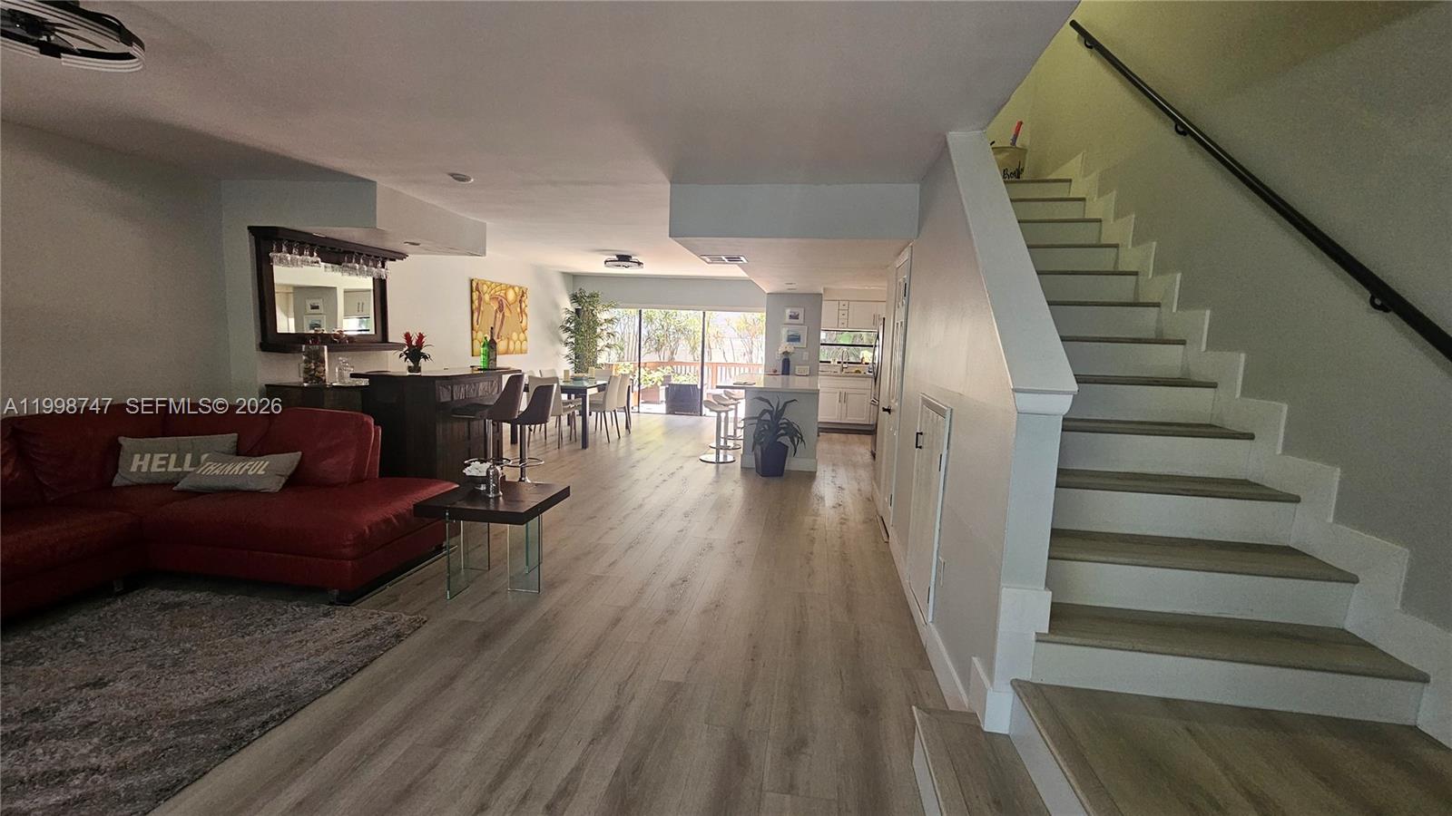 LEEWARD POINT CONDO - Residential Lease