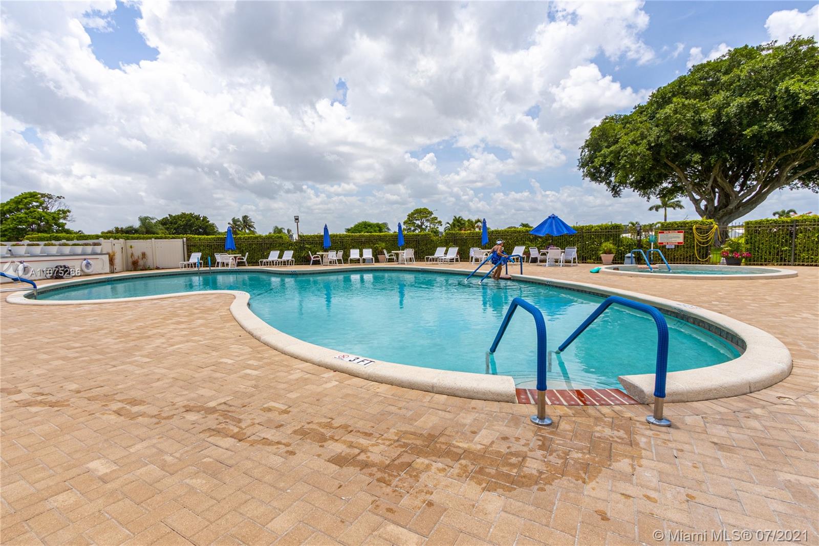 PALM BEACH LEISUREVILLE S - Residential