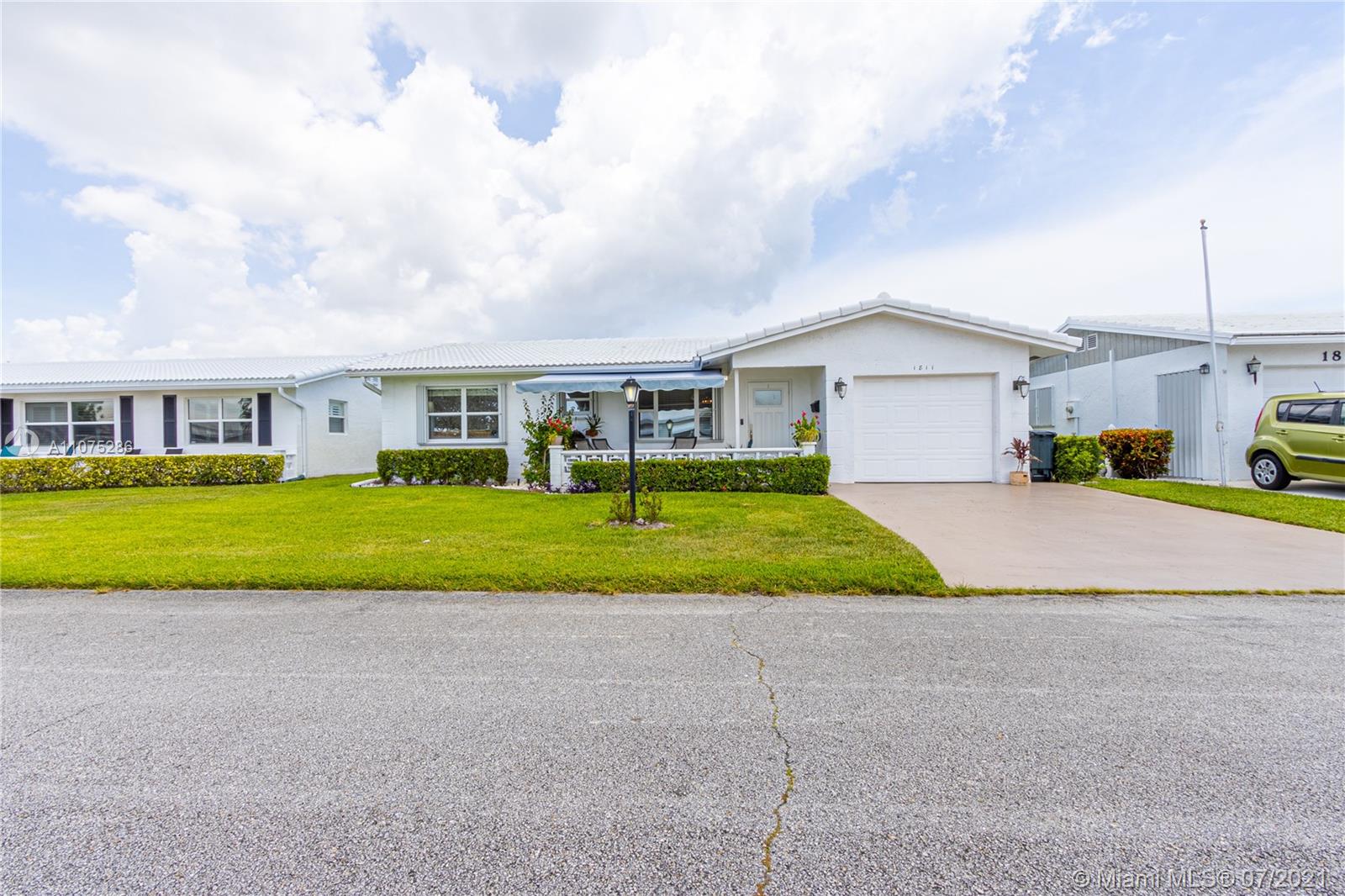 PALM BEACH LEISUREVILLE S - Residential