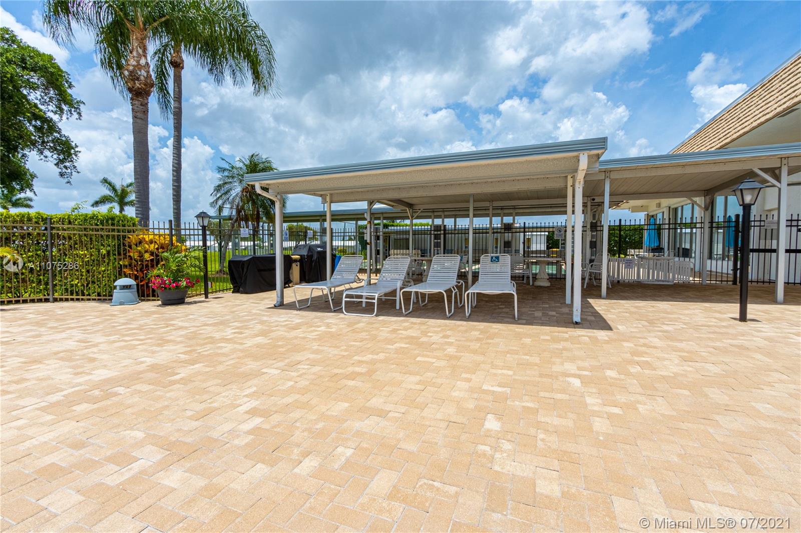 PALM BEACH LEISUREVILLE S - Residential