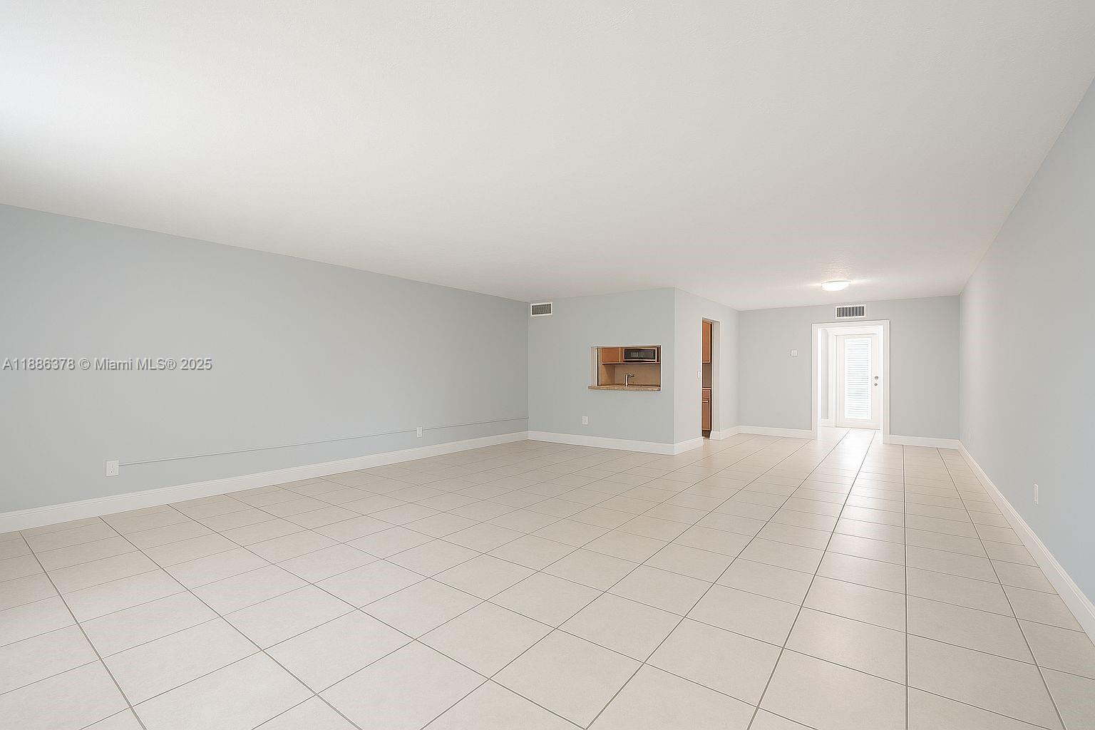 SUTTON HOUSE CONDO - Residential