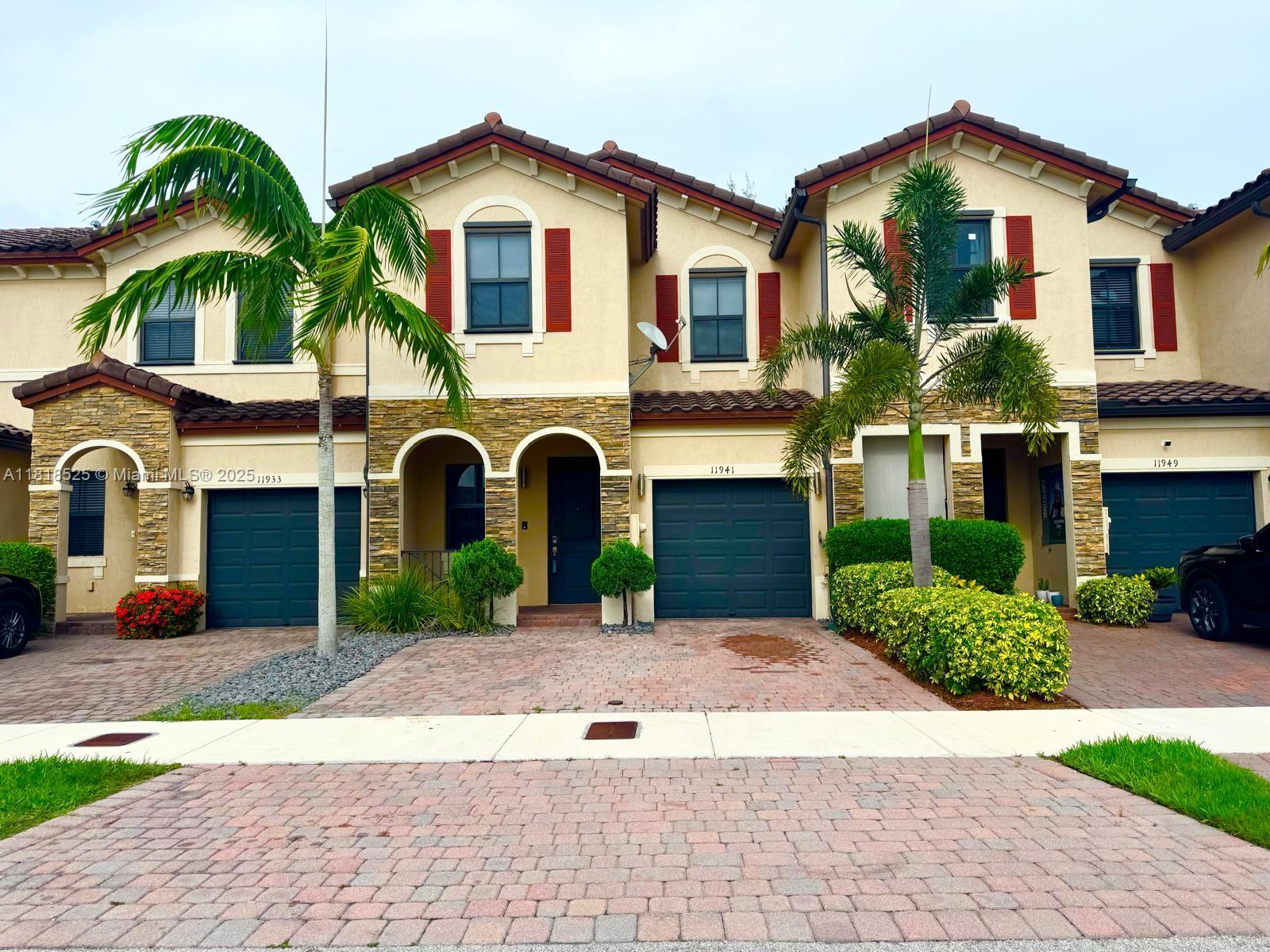 11941 Sw 150th Pl, Miami, Broward County, Florida - 3 Bedrooms  
3 Bathrooms - 