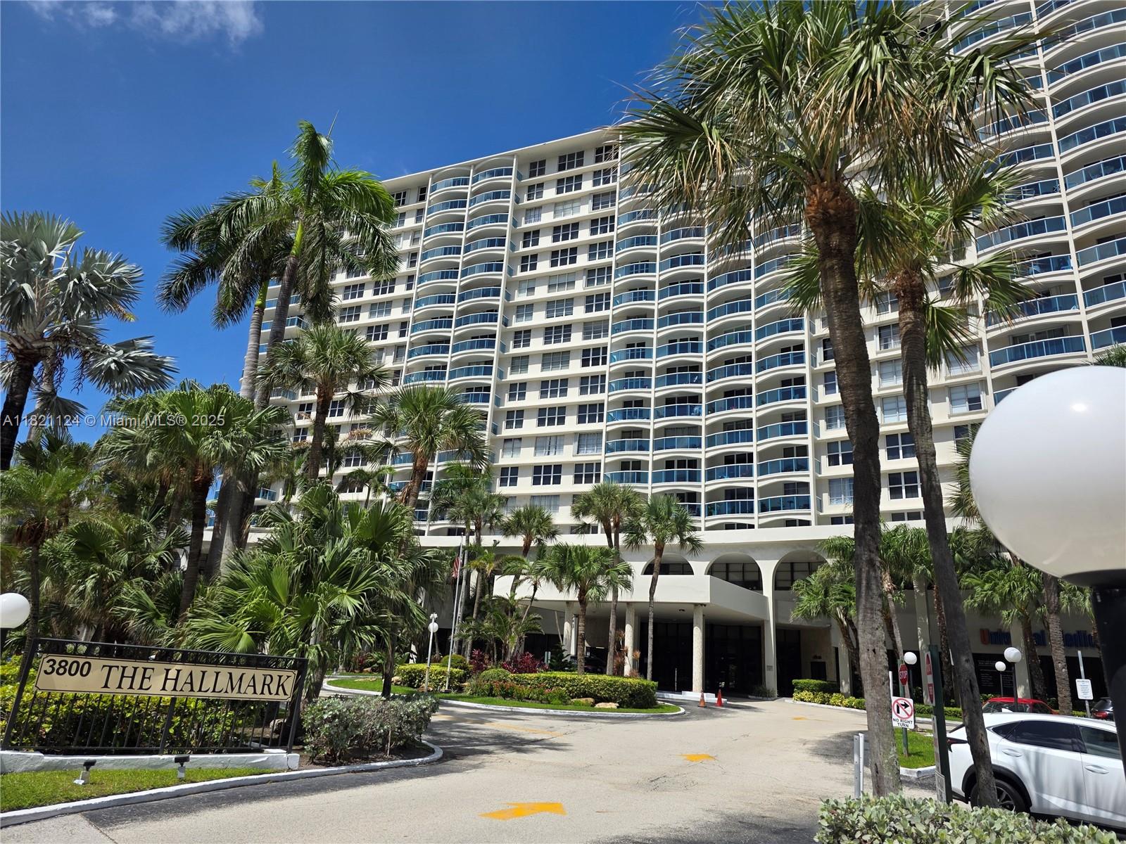 Property for Sale at 3800 S Ocean Dr 425, Hollywood, Broward County, Florida - Bedrooms: 2 
Bathrooms: 2  - $350,000