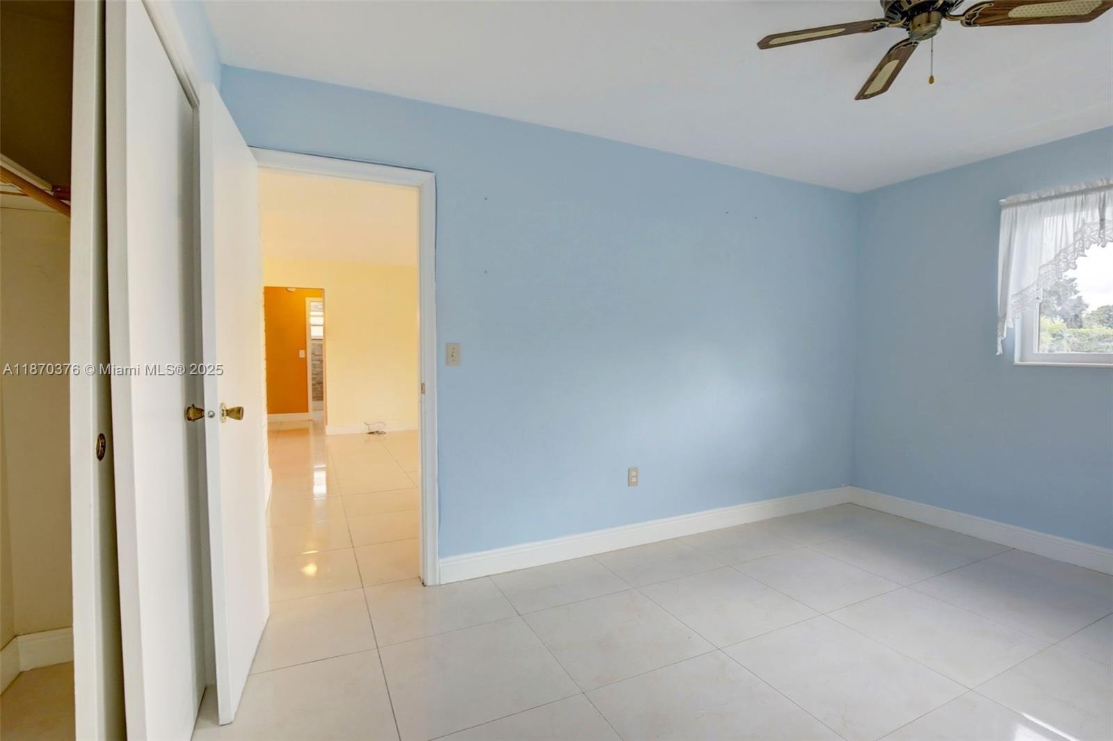 SUNRISE GOLF VILLAGE SEC - Residential