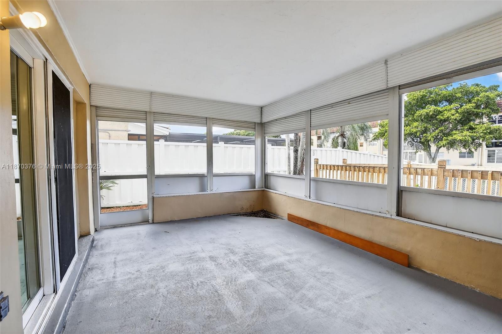 SUNRISE GOLF VILLAGE SEC - Residential