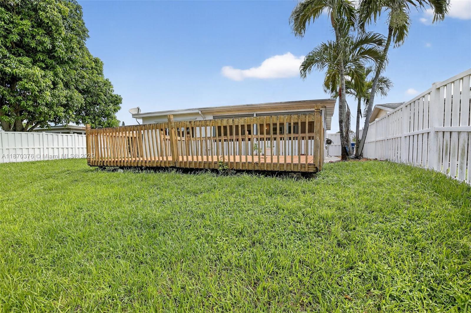 SUNRISE GOLF VILLAGE SEC - Residential