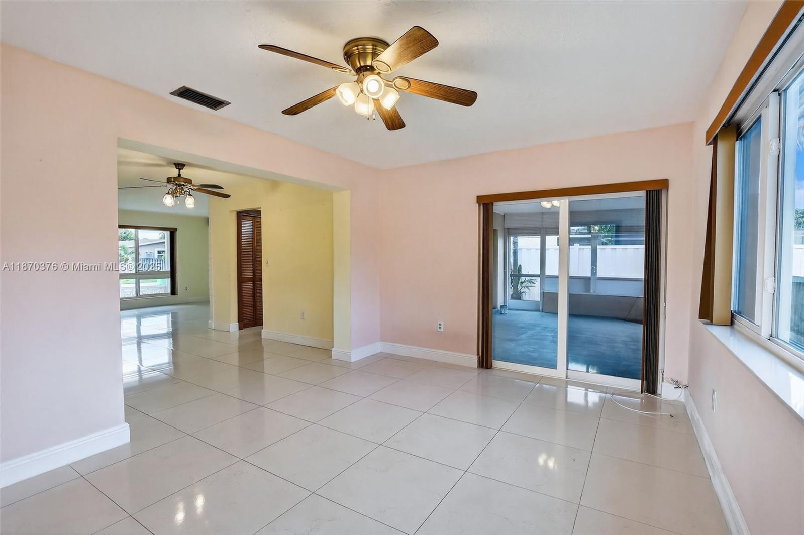 SUNRISE GOLF VILLAGE SEC - Residential