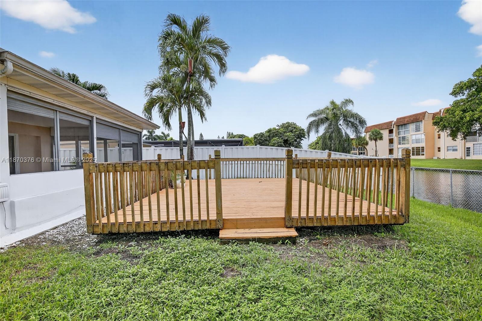 SUNRISE GOLF VILLAGE SEC - Residential