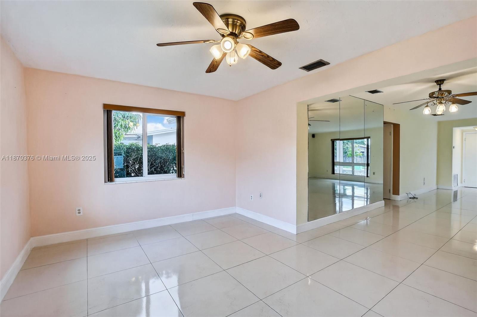 SUNRISE GOLF VILLAGE SEC - Residential