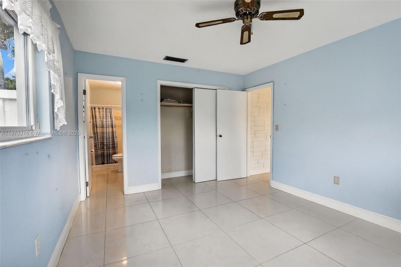 SUNRISE GOLF VILLAGE SEC - Residential