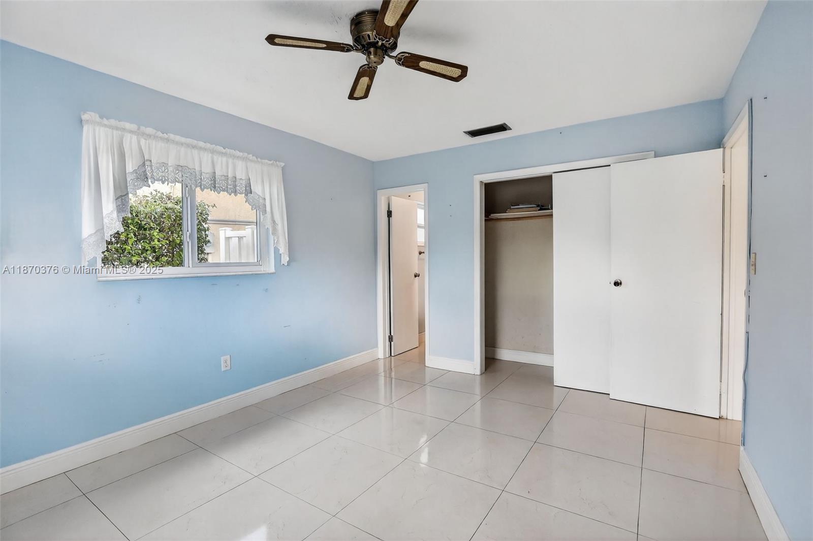 SUNRISE GOLF VILLAGE SEC - Residential