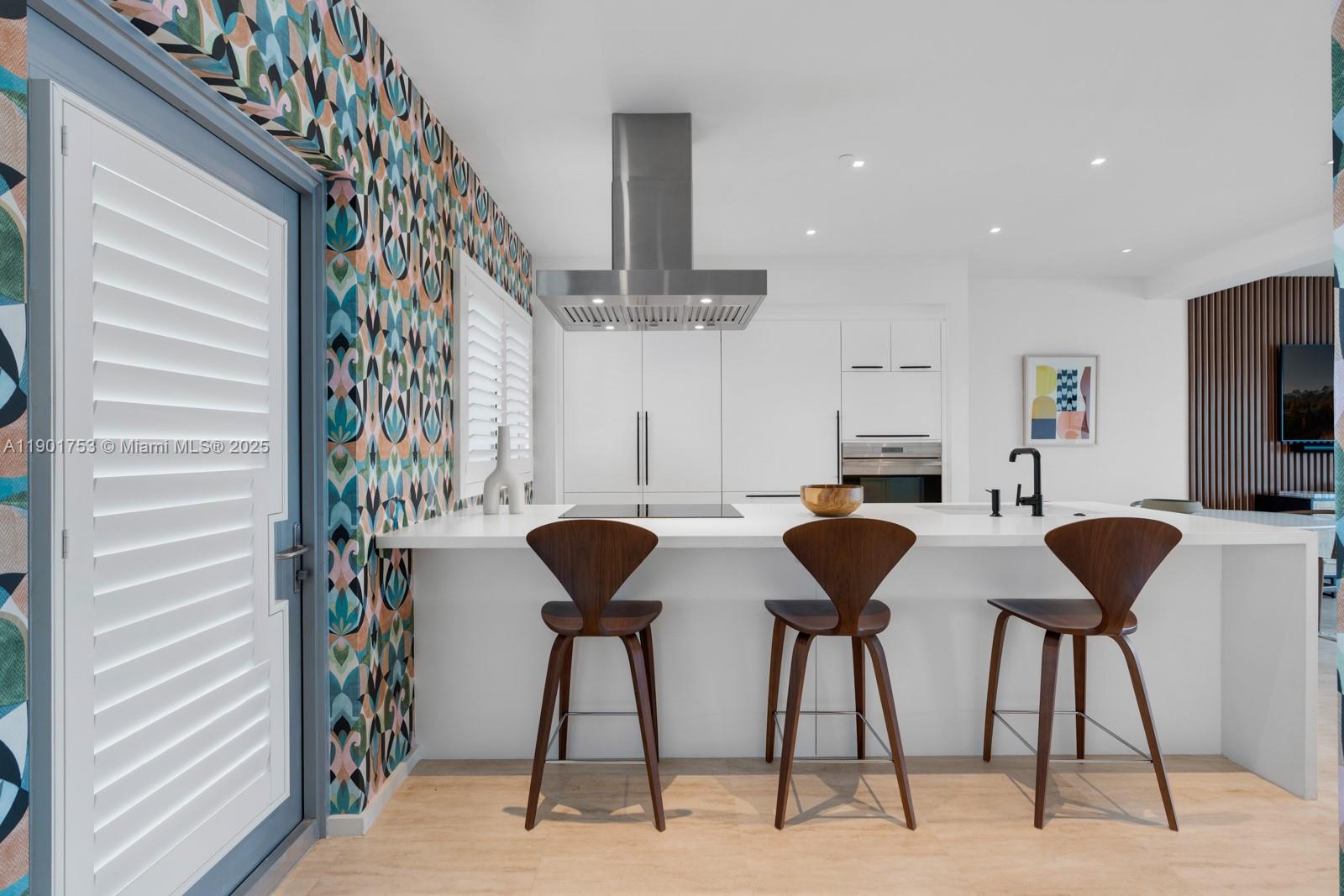 CAPRI SOUTH BEACH CONDO - Residential